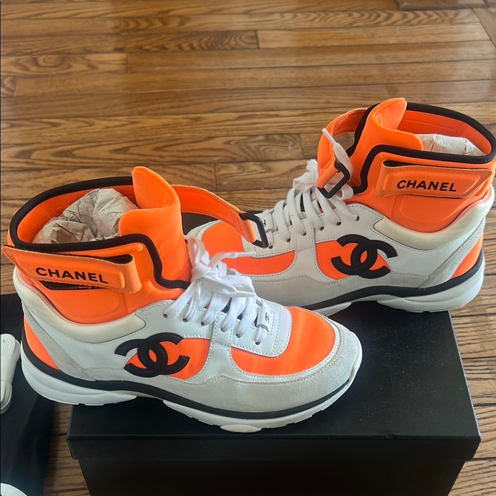 CHANEL Sneakers Sz 36.5